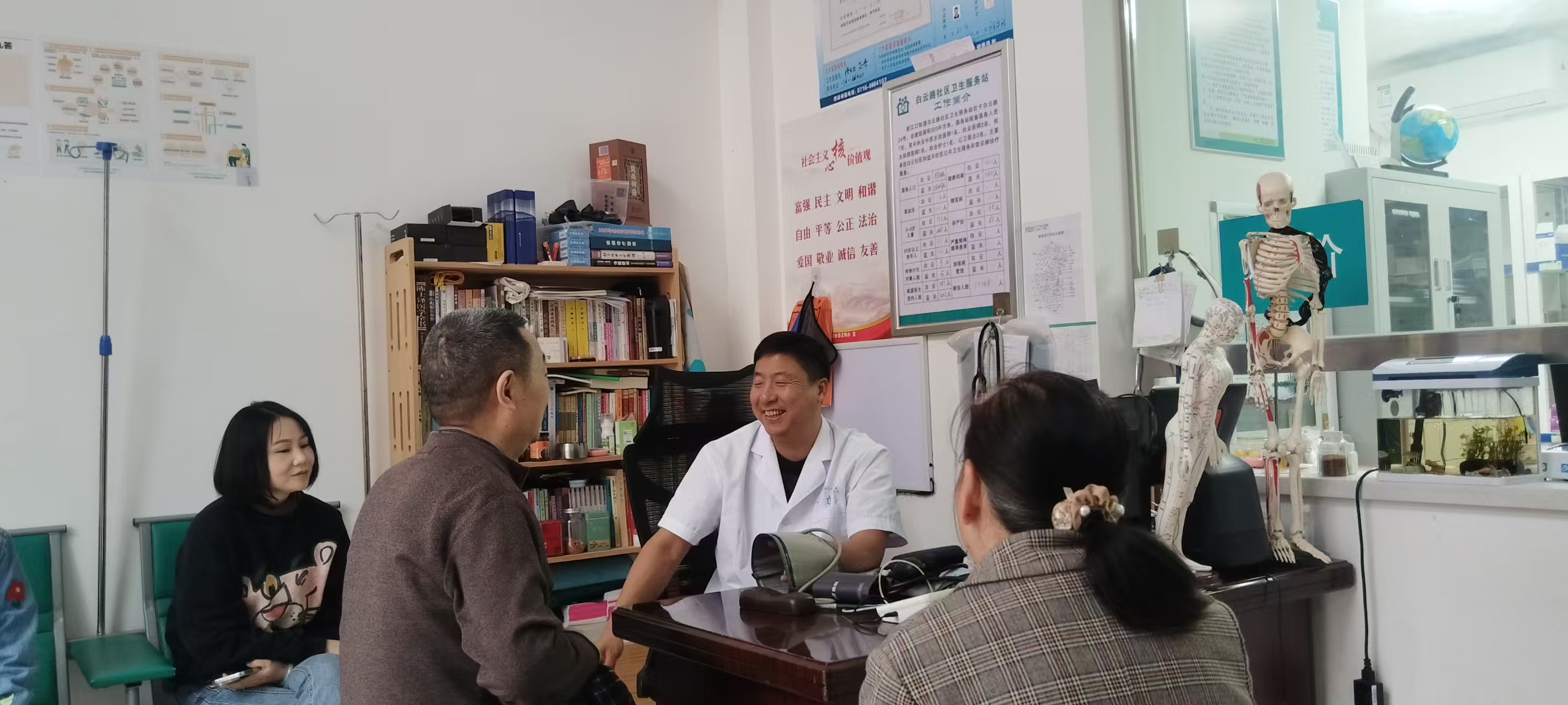 1758615074403939.jpg iu微信图片_20250923142156_14.jpg